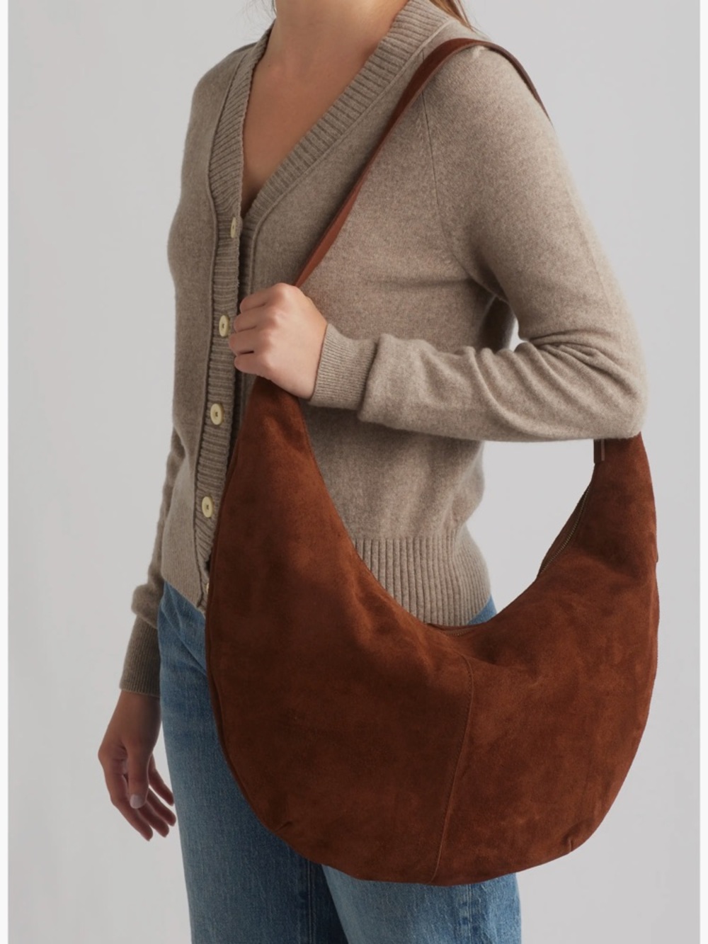 The Essential Curve Shoulder Bag